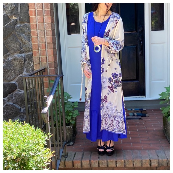 GORGEOUS LONG FLORAL PRINT KIMONO - Picture 2 of 10